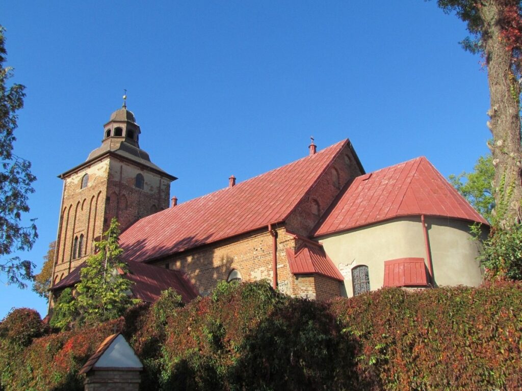 Kościół p.w. Wniebowzięcia NMP w Osieku - zdjęcie własne Parafii