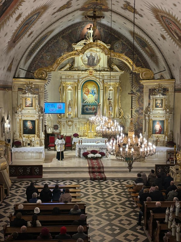 Konserwacja malarstwa ściennego wnętrza kościoła p.w. Świętej Trójcy w Rypinie - zdj. własne Parafii