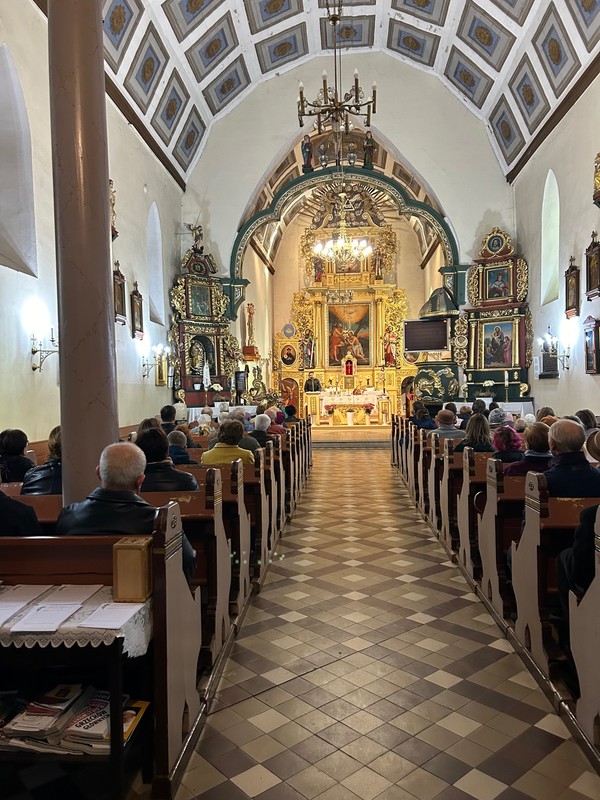 Kościół p.w. św. Jana Chrzciciela w Nowej Wsi Królewskiej - zdjęcie własne Parafii