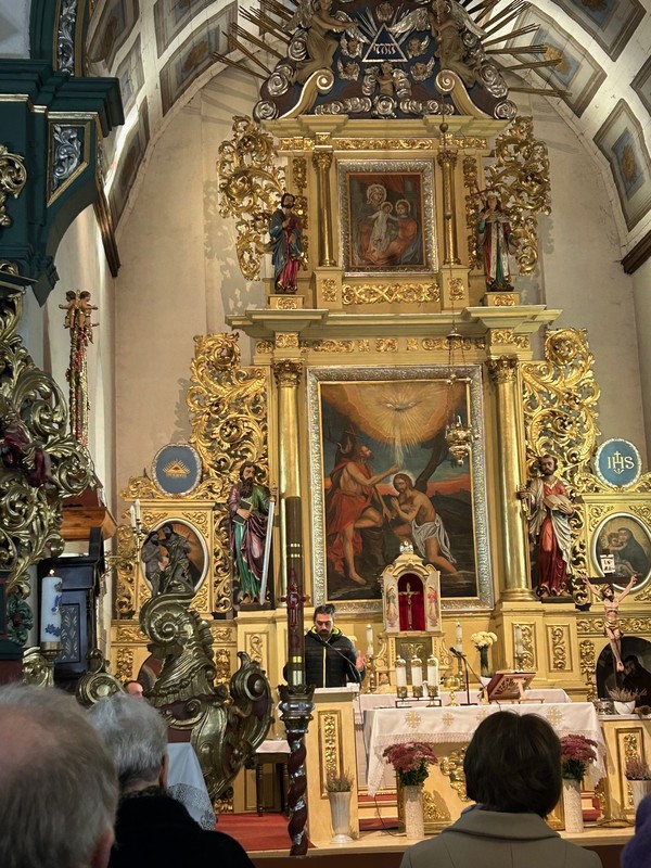 Kościół p.w. św. Jana Chrzciciela w Nowej Wsi Królewskiej - zdjęcie własne Parafii