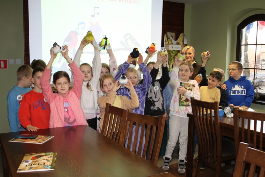 kl.II ze SP nr 2 w Tucholi podczas zajęć, fot.D.Borzyszkowska