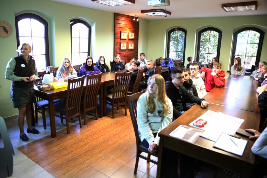 Uczniowie kl. VIIa ze SP nr 3 w Tucholi podczas zajęć, fot. D. Borzyszkowska