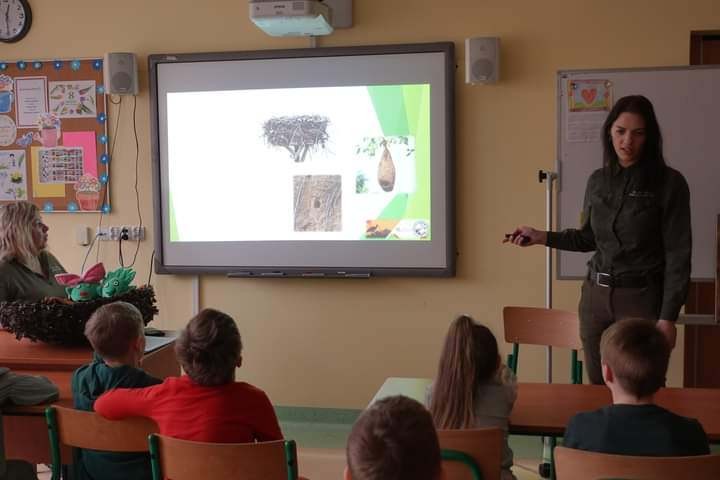 Zadania dla najmłodszych, fot. SP Lińsk