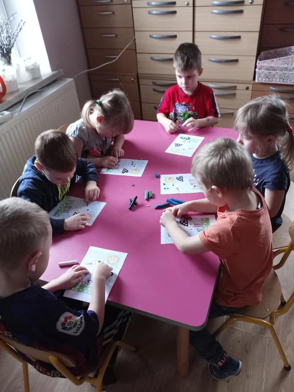 Wykonywanie prac plastycznych (fot. GLPK)