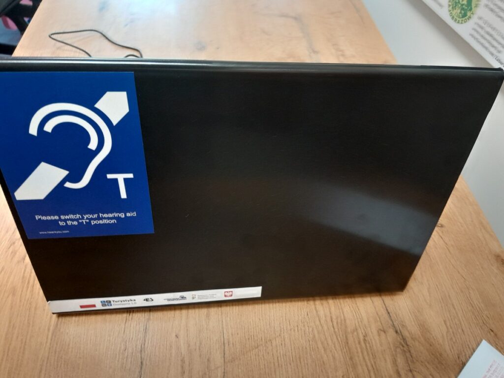 Pętla indukcyjna w Punkcie Informacji Turystycznej Centrum Czynnej Ochrony Przyrody WPK w Tleniu, fot. WPK