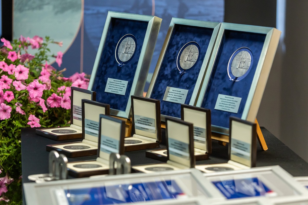 Medale Hereditas Saeculorum fot. Szymon Zdziebło/tarantoga.pl dla UMWKP