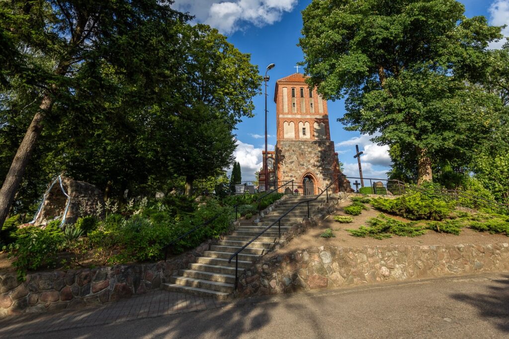 Kościół św. Michała Archanioła w Linowie (powiat grudziądzki), fot. Szymon Zdziebło/tarantoga.pl dla UMWKP