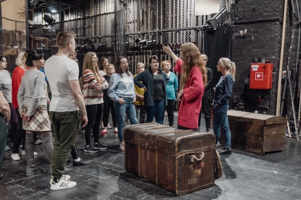 Zwiedzanie Teatru Horzycy w 2023 roku fot. Teatr Horzycy