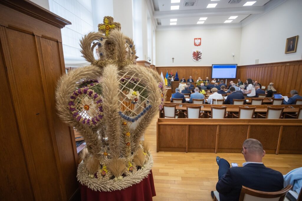 Wieńce dożynkowe w Urzędzie Marszałkowskim, fot. Mikołaj Kuras dla UMWKP