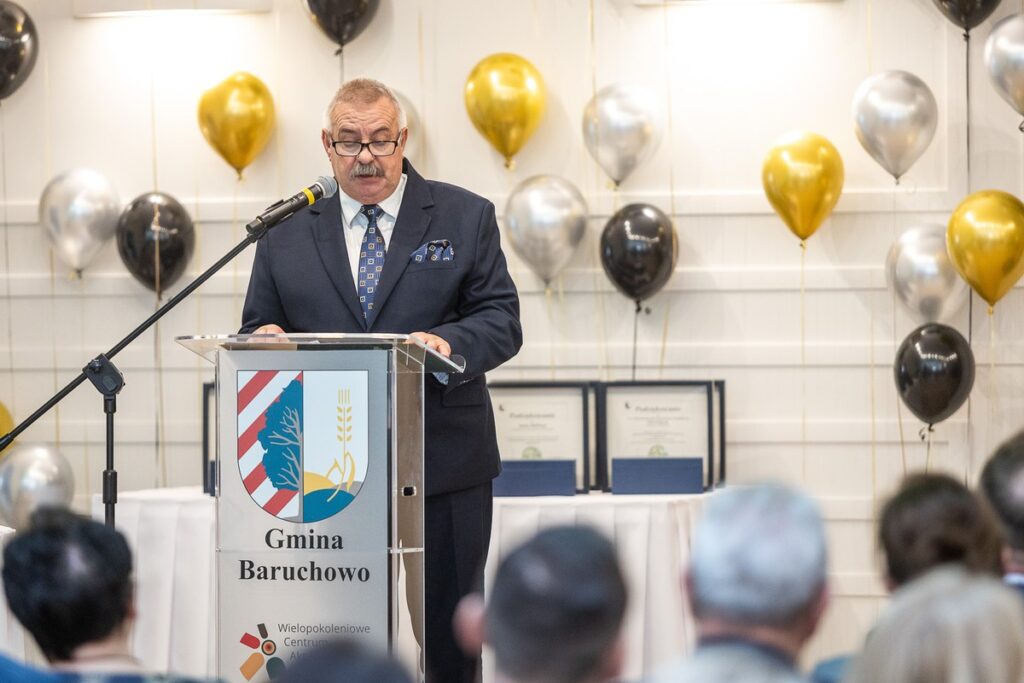 Otwarcie Wielopokoleniowego Centrum Aktywności Rodzinnej w Baruchowie, fot. Szymon Zdziebło/tarantoga.pl dla UMWKP