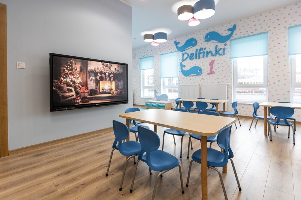 Otwarcie Wielopokoleniowego Centrum Aktywności Rodzinnej w Baruchowie, fot. Szymon Zdziebło/tarantoga.pl dla UMWKP