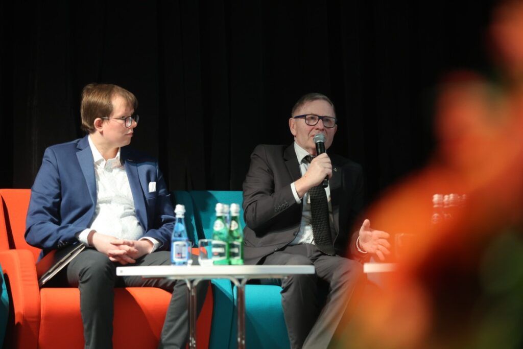 Debata „Uchwała antysmogowa – dobro czy zło”, fot. Mikołaj Kuras dla UMWKP