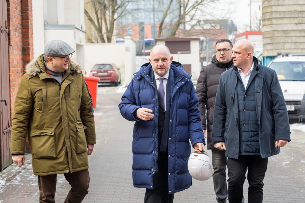 Wizyta w Wojewódzkim Szpitalu Obserwacyjno-Zakaźnym, fot. Tomasz Czachorowski/eventphoto.com.pl dla UMWKP