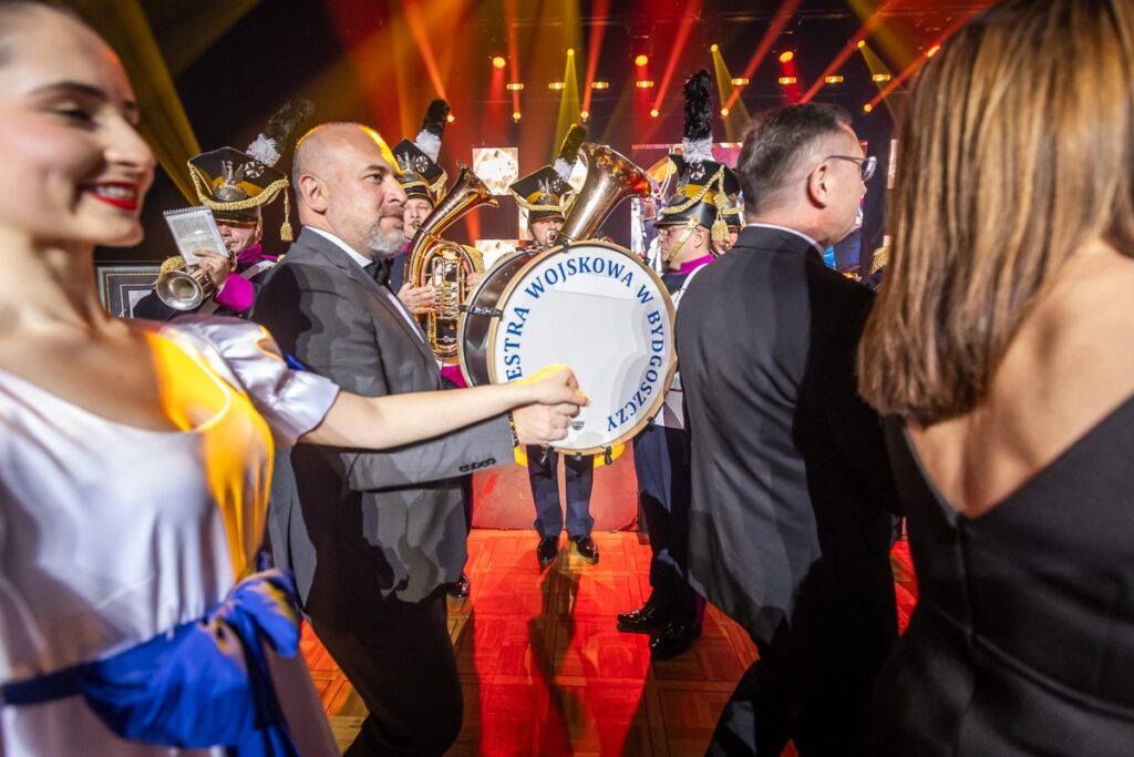 XII Marszałkowski Bal Dobroczynny, fot. Szymon Zdzibło/tarantoga.pl dla UMWKP