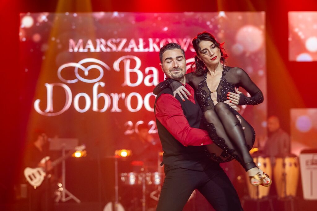 XII Marszałkowski Bal Dobroczynny, fot. Szymon Zdzibło/tarantoga.pl dla UMWKP