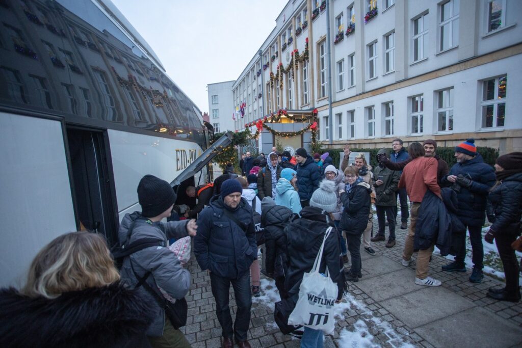 Młodzież i opiekunowie wrócili do Torunia w niedzielę (21 stycznia) fot. Mikołaj Kuras dla UMWKP