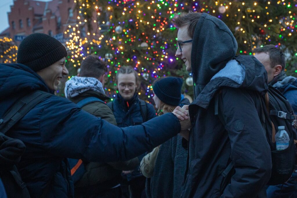 Młodzież i opiekunowie wrócili do Torunia w niedzielę (21 stycznia) fot. Mikołaj Kuras dla UMWKP