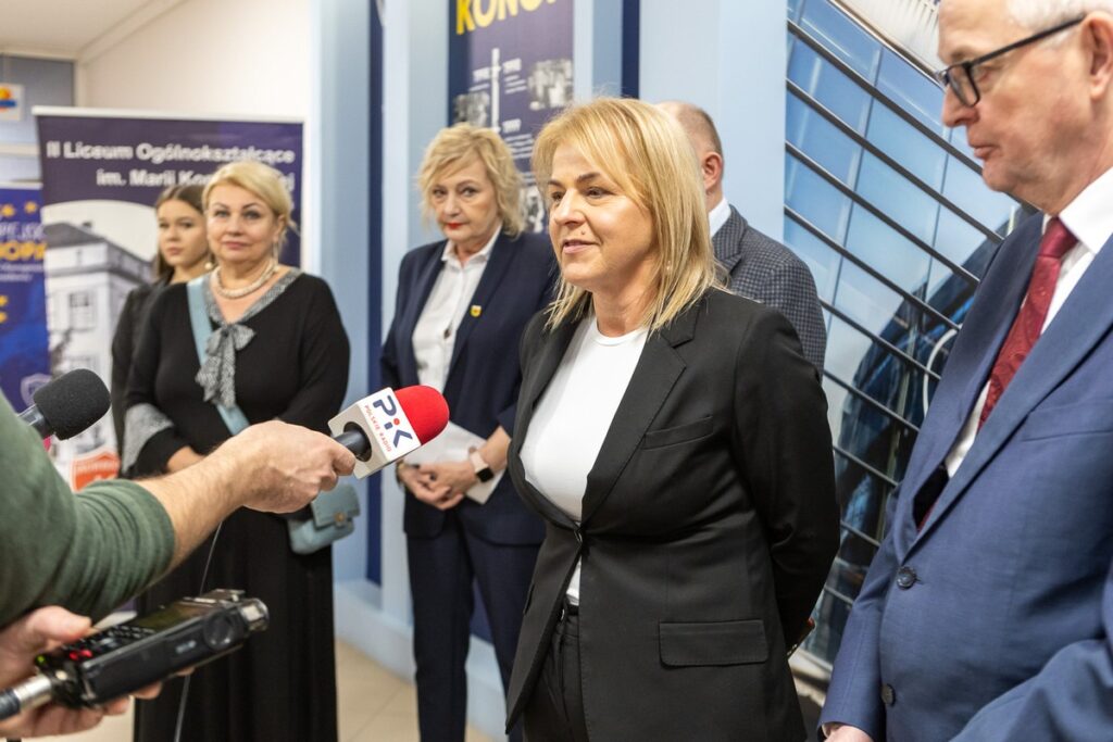 Spotkanie marszałka z członkami Klubu Europejskiego „Konopa”, fot. Szymon Zdziebło/tarantoga.pl dla UMWKP