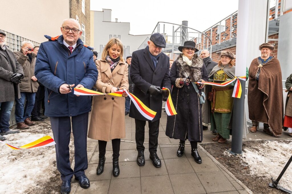 Otwarcie inwestycji w Inowrocławiu, fot. Szymon Zdziebło/tarantoga.pl dla UMWKP