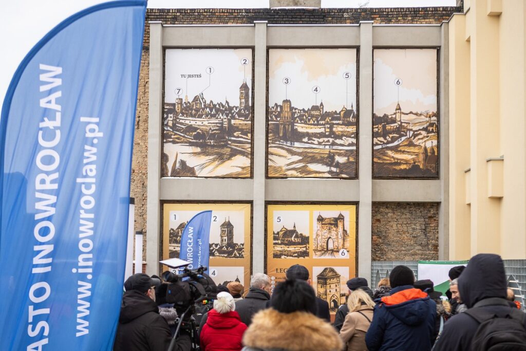 Otwarcie inwestycji w Inowrocławiu, fot. Szymon Zdziebło/tarantoga.pl dla UMWKP