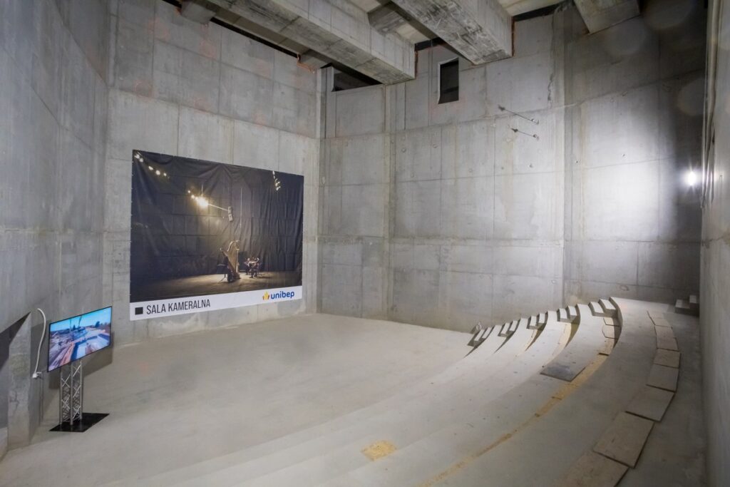 Zawieszenie wiechy na budowie Akademii Muzycznej, fot. Tomasz Czachorowski