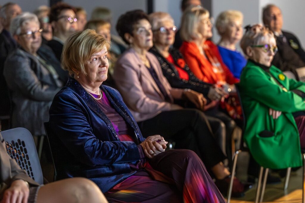 Spotkanie z okazji Dnia Babci i Dnia Dziadka, fot. Szymon Zdziebło/tarantoga.pl dla UMWKP