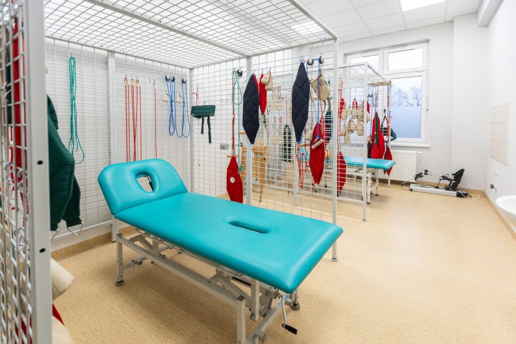 Otwarcie Zakładu Opiekuńczo-Leczniczego w Strzelnie fot. Szymon Zdzieblo/tarantoga.pl dla UMWKP