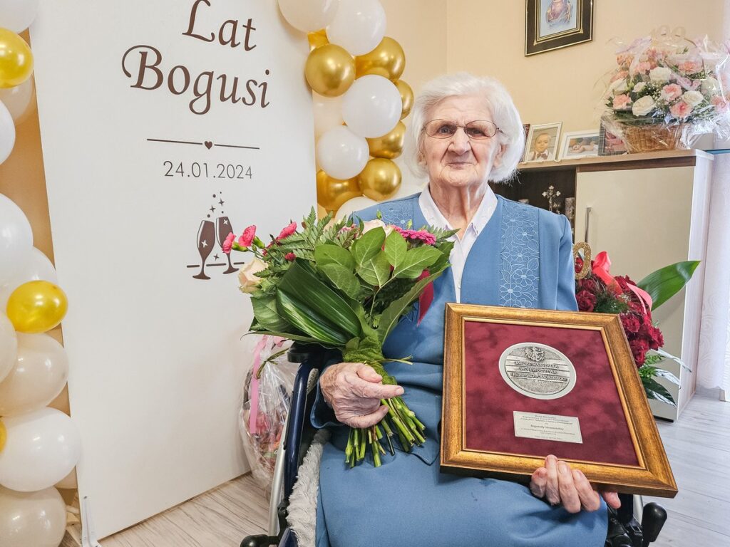 Unitas Durat dla pani Bogumiły Skowrońskiej, fot. Szymon Zdziebło/tarantoga.pl dla UMWKP