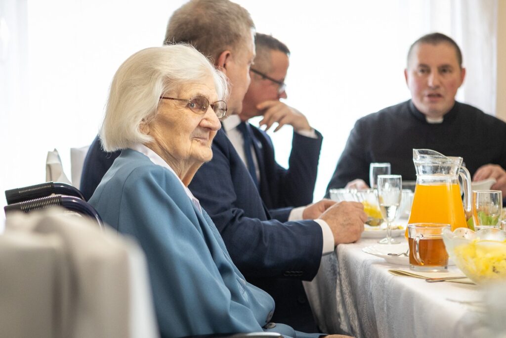 Unitas Durat dla pani Bogumiły Skowrońskiej, fot. Szymon Zdziebło/tarantoga.pl dla UMWKP