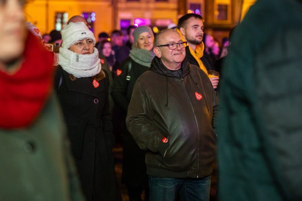 Finał WOŚP w Toruniu, fot. Szymon Zdzieblo/tarantoga.pl dla UMWKP