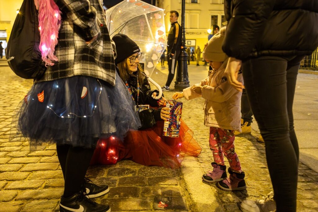 Finał WOŚP w Toruniu, fot. Szymon Zdzieblo/tarantoga.pl dla UMWKP