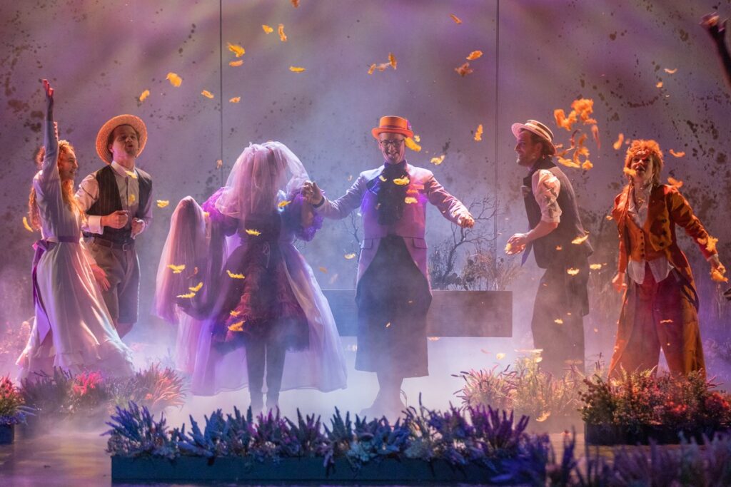 „Tajemniczy ogród” w Teatrze im. Wilama Horzycy fot. Mikołaj Kuras dla UMWKP