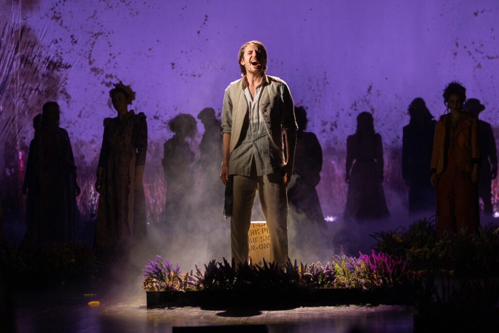 „Tajemniczy ogród” w Teatrze im. Wilama Horzycy fot. Mikołaj Kuras dla UMWKP