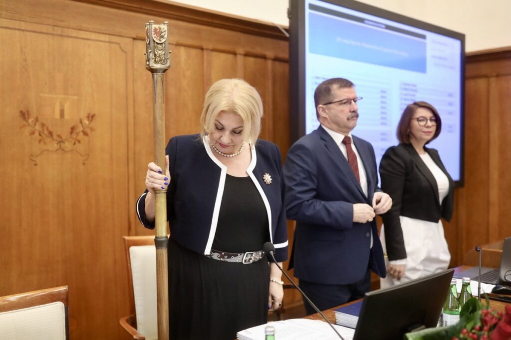 Posiedzenie sejmiku województwa, 7 lutego 2024, fot. Andrzej Goiński/UMWKP