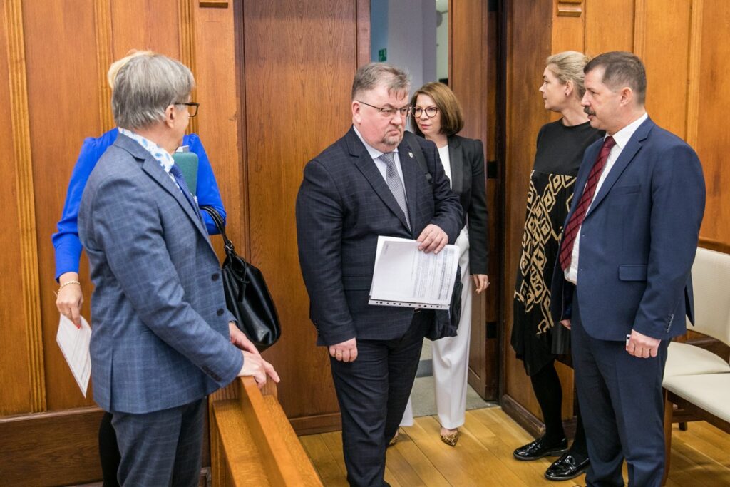 Posiedzenie sejmiku województwa, 7 lutego 2024, fot. Andrzej Goiński/UMWKP