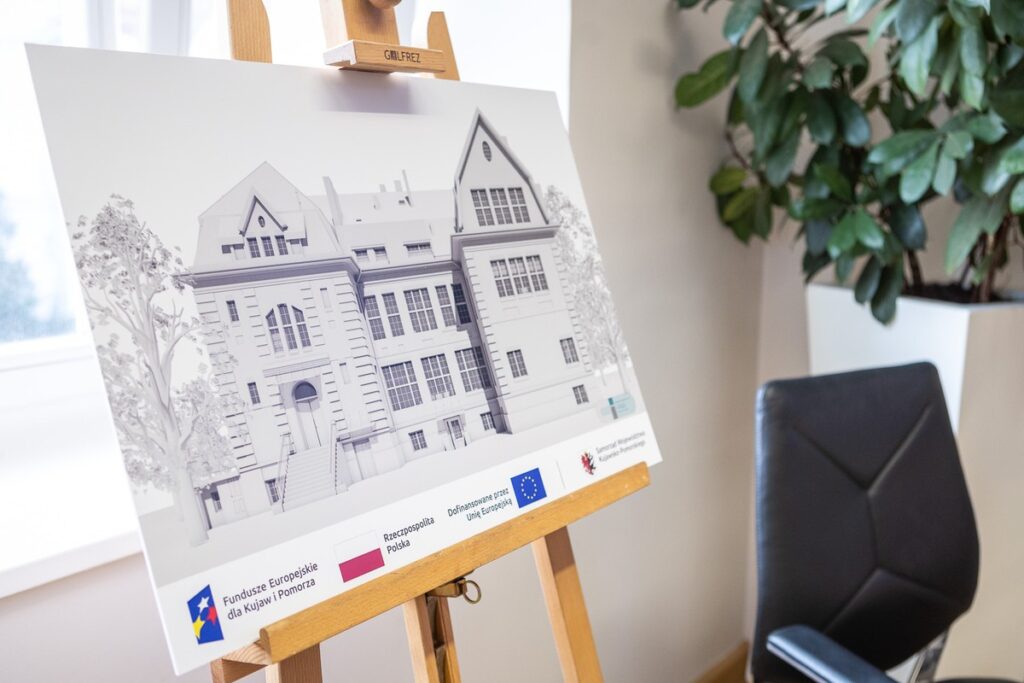 Regionalne Centrum Wsparcia i Aktywizacji, umowa z wykonawcą robót, fot. Szymon Zdzieblo/tarantoga.pl dla UMWKP