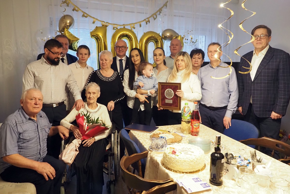 Henryka Mikołajczewska z gośćmi fot. UM Włocławek