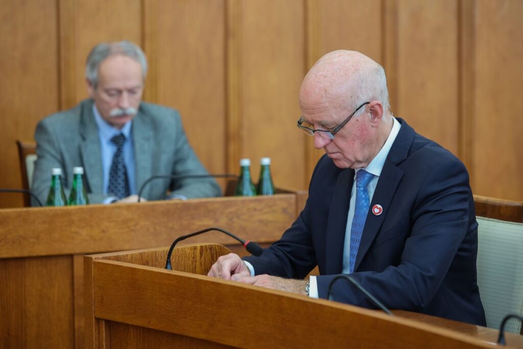 Nadzwyczajne posiedzenie sejmiku województwa poświęcone sytuacji rolnictwa, fot. Mikołaj Kuras dla UMWKP