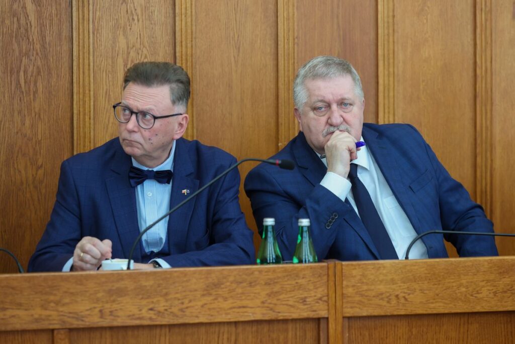 Nadzwyczajne posiedzenie sejmiku województwa poświęcone sytuacji rolnictwa, fot. Mikołaj Kuras dla UMWKP