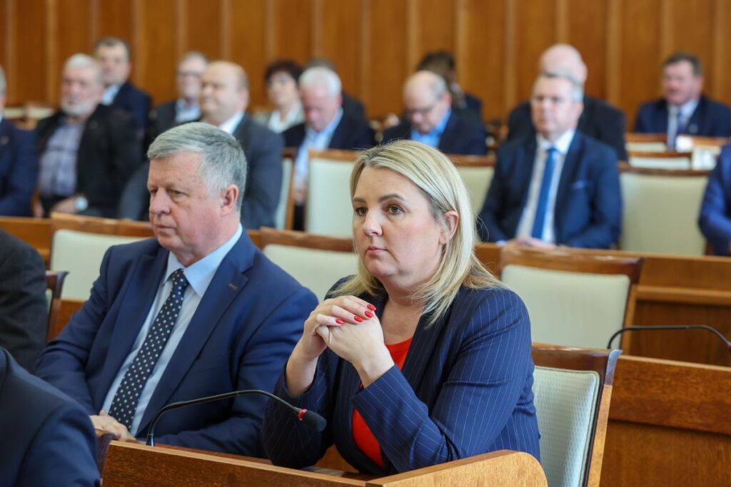 Nadzwyczajne posiedzenie sejmiku województwa poświęcone sytuacji rolnictwa, fot. Mikołaj Kuras dla UMWKP