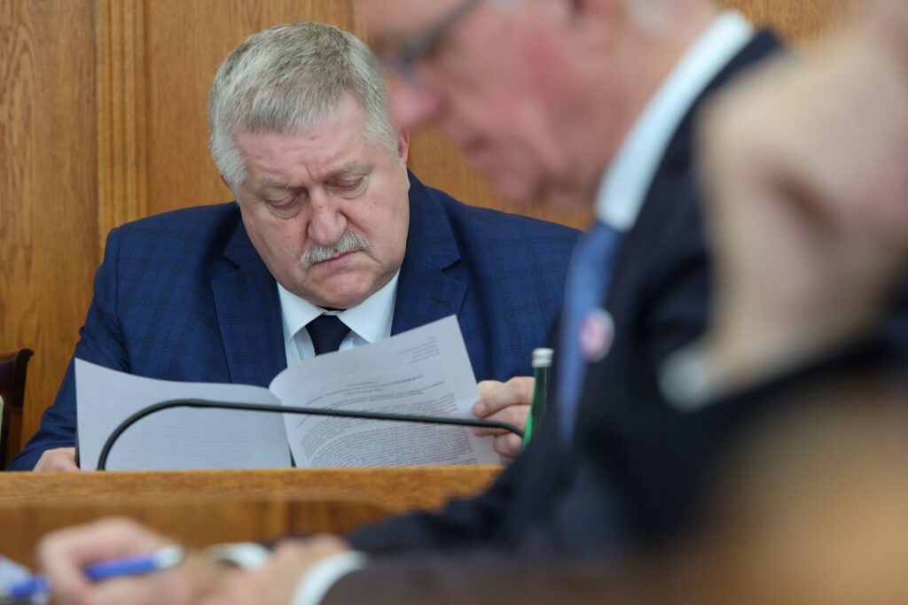 Nadzwyczajne posiedzenie sejmiku województwa poświęcone sytuacji rolnictwa, fot. Mikołaj Kuras dla UMWKP