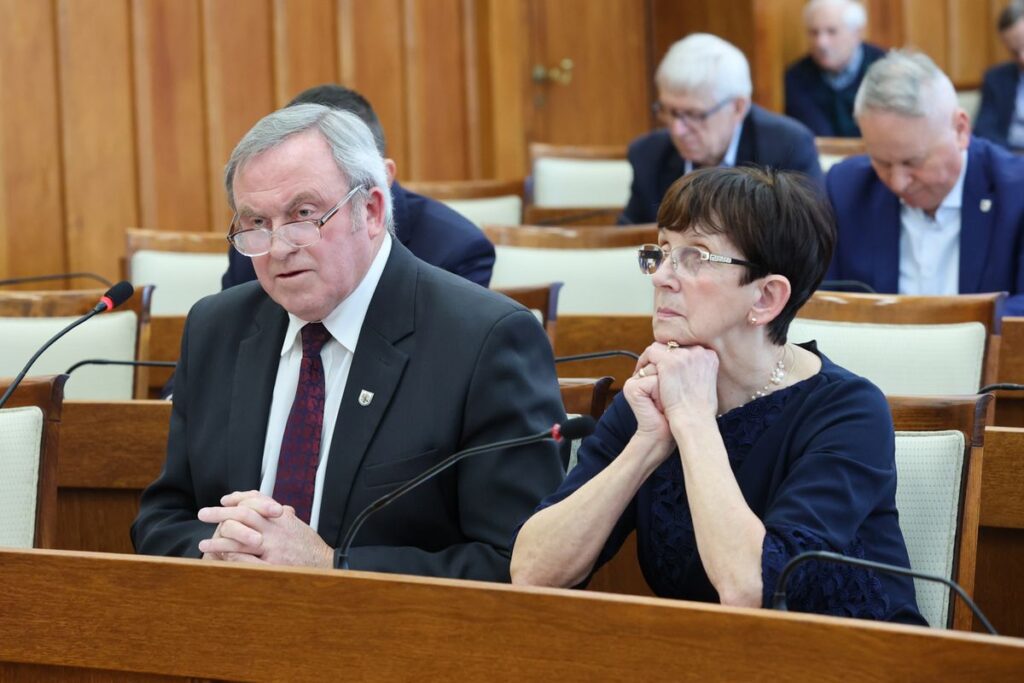 Nadzwyczajne posiedzenie sejmiku województwa poświęcone sytuacji rolnictwa, fot. Mikołaj Kuras dla UMWKP