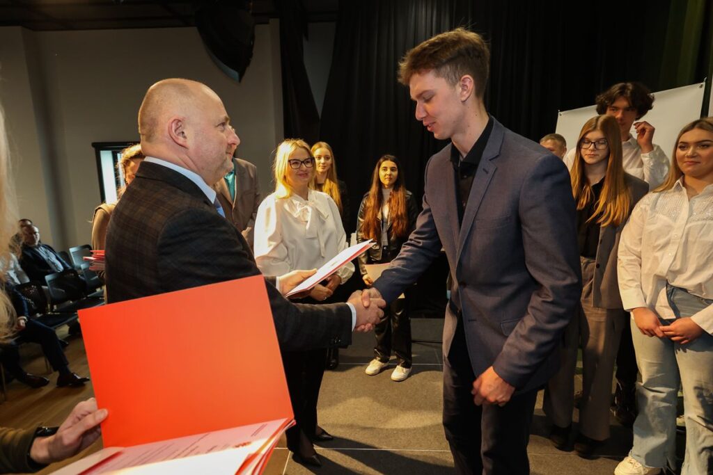 Wręczenie nagród sportowych, fot. Mikołaj Kuras dla UMWKP