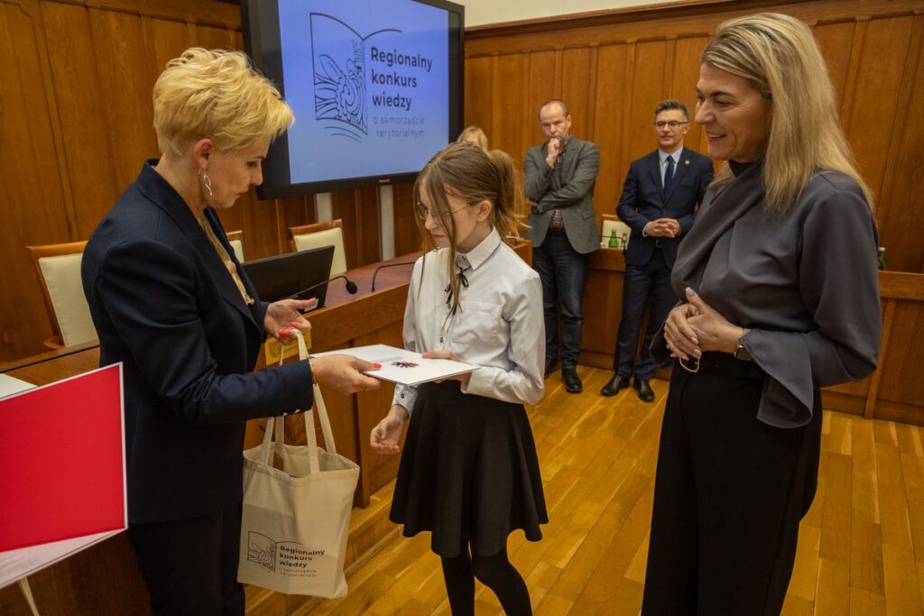 Finał Konkursu Wiedzy o Samorządzie Terytorialnym, fot. Mikołaj Kuras dla UMWKP