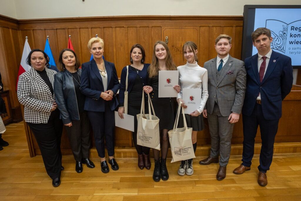 Finał Konkursu Wiedzy o Samorządzie Terytorialnym, fot. Mikołaj Kuras dla UMWKP
