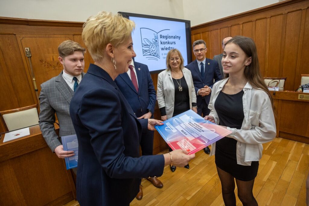 Finał Konkursu Wiedzy o Samorządzie Terytorialnym, fot. Mikołaj Kuras dla UMWKP