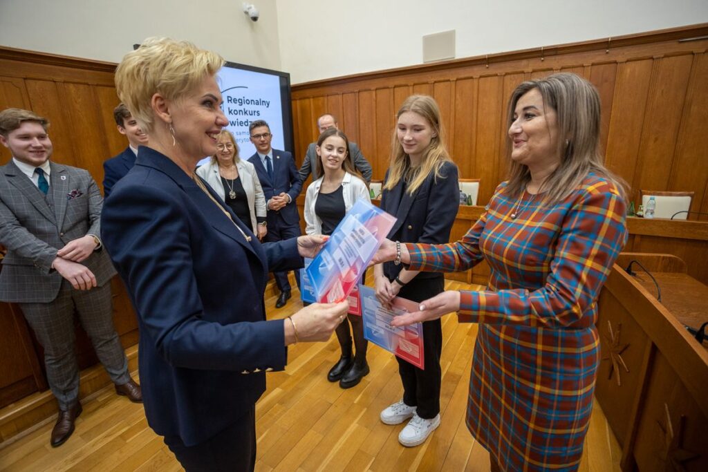 Finał Konkursu Wiedzy o Samorządzie Terytorialnym, fot. Mikołaj Kuras dla UMWKP