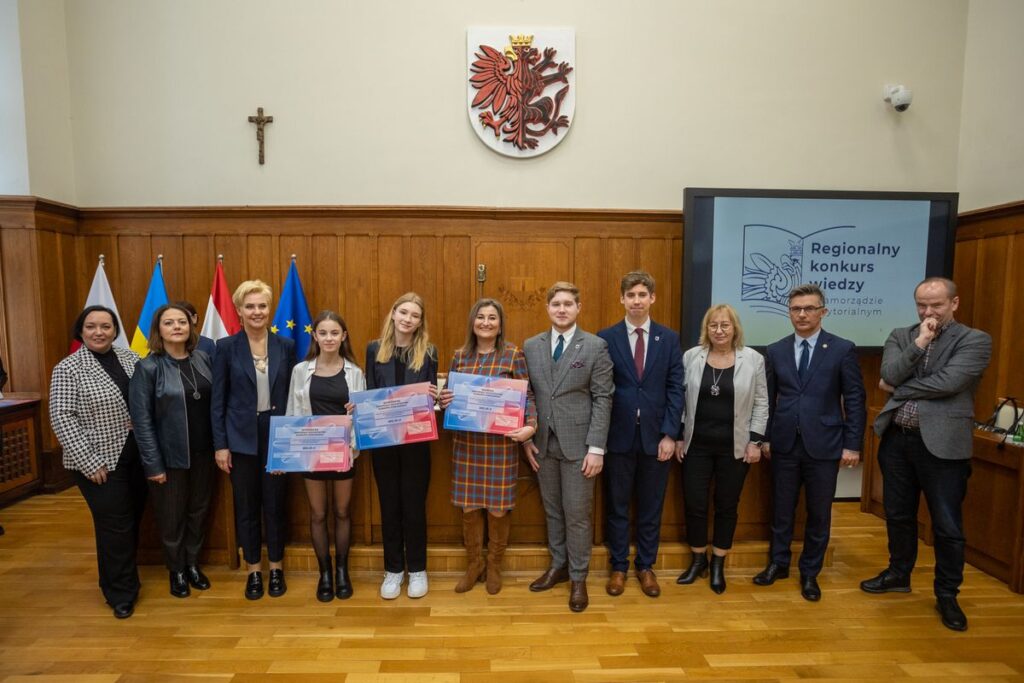 Finał Konkursu Wiedzy o Samorządzie Terytorialnym, fot. Mikołaj Kuras dla UMWKP