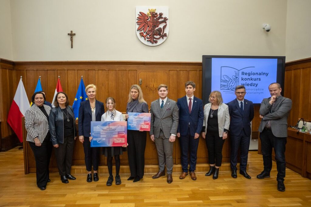 Finał Konkursu Wiedzy o Samorządzie Terytorialnym, fot. Mikołaj Kuras dla UMWKP
