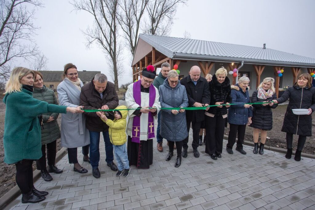 Otwarcie świetlicy wiejskiej w Bogusławkach, fot. Mikołaj Kuras dla UMWKP